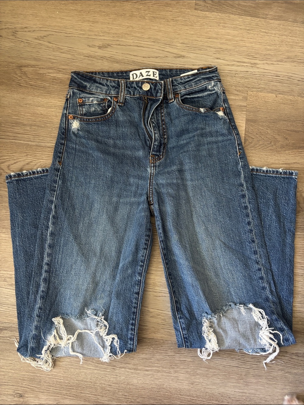 Daze Women's Cropped Distressed Blue Denim Jeans